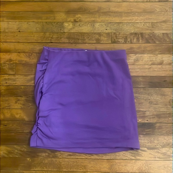 Purple gathered Zara mini - Picture 3 of 3